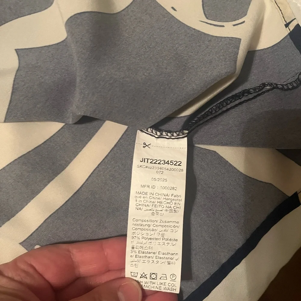 Shein Navy and White Abstract Women's Top XL - Picture 4 of 4